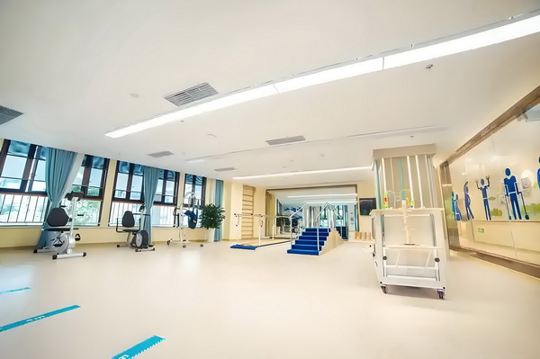 入户深圳条件本科_第85期黄晓明：凡事淡然一笑是我目前最希望的状态 第85期黄的状态的是重要特别